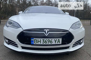 Ліфтбек Tesla Model S 2013 в Одесі