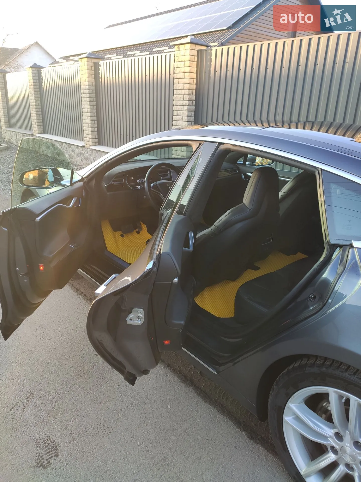 2016 Tesla Model S - мініатюра 19