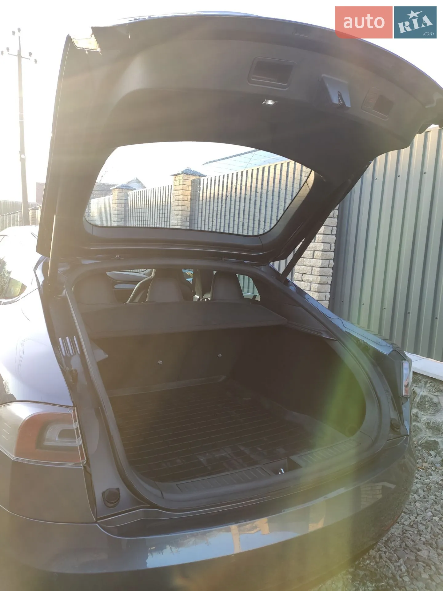 2016 Tesla Model S - мініатюра 23