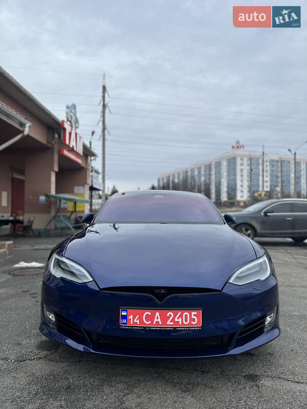 Ліфтбек Tesla Model S 2018 в Полтаві фото 22 Ліфтбек Tesla Model S 2018 в Полтаві