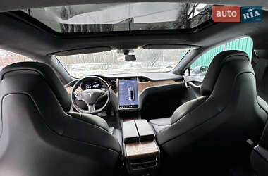 Лифтбек Tesla Model S 2018 в Буче