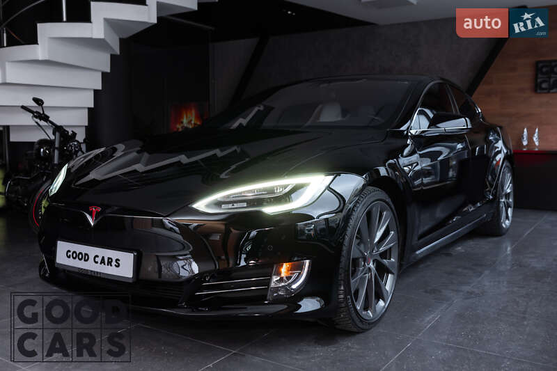 Лифтбек Tesla Model S 2019 в Одессе
