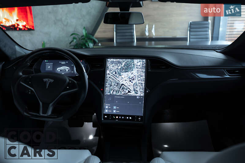 Лифтбек Tesla Model S 2019 в Одессе