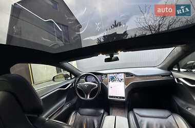 Лифтбек Tesla Model S 2017 в 