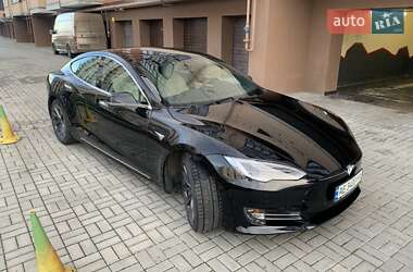 Ліфтбек Tesla Model S 2019 в Кам'янському
