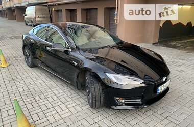 Ліфтбек Tesla Model S 2019 в Кам'янському