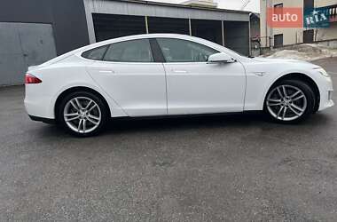 Лифтбек Tesla Model S 2014 в Тернополе