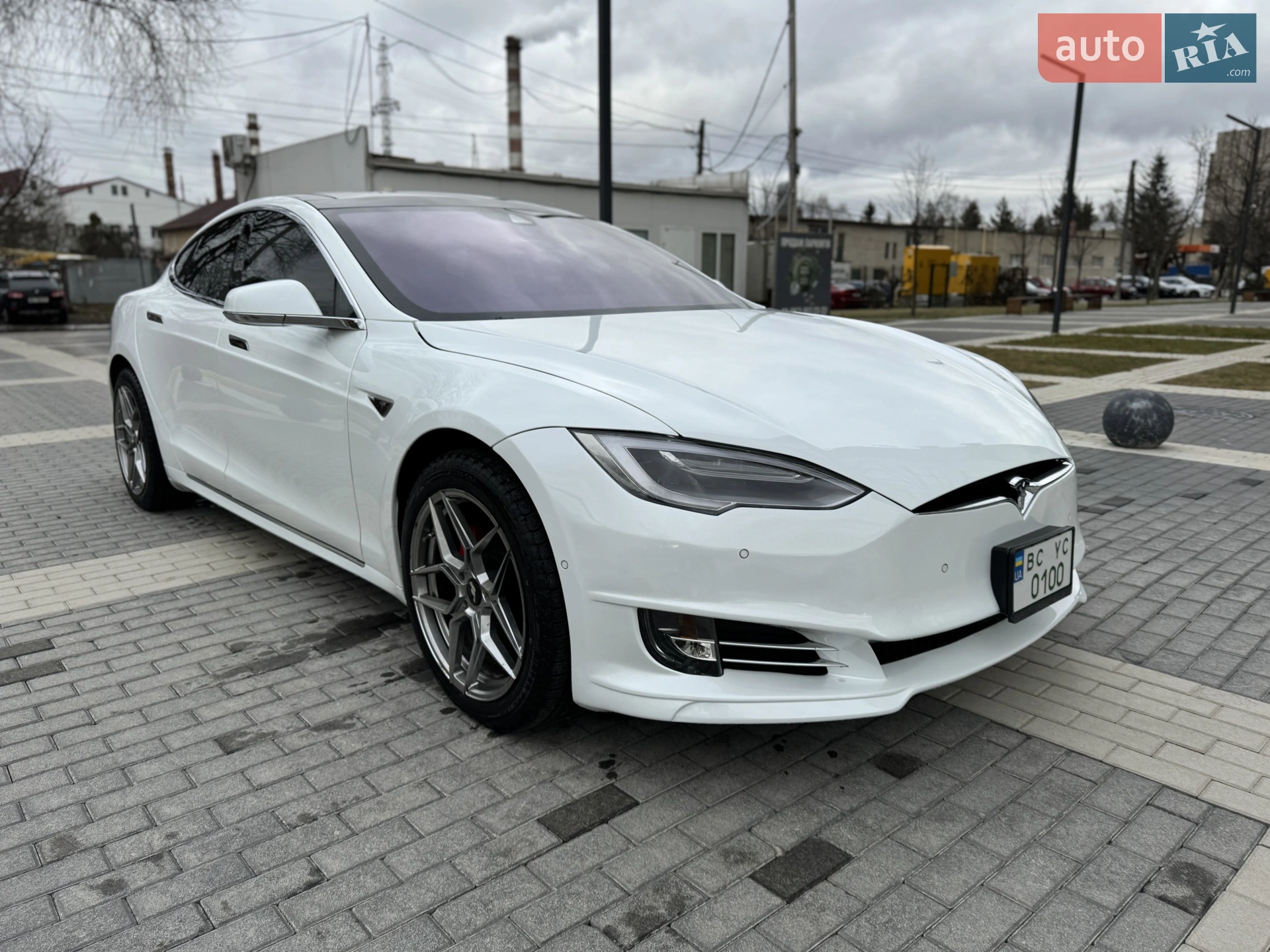 2014 Tesla Model S - мініатюра 8