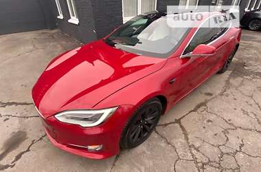 Лифтбек Tesla Model S 2019 в Киеве