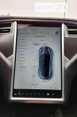 Лифтбек Tesla Model S 2016 в Киеве