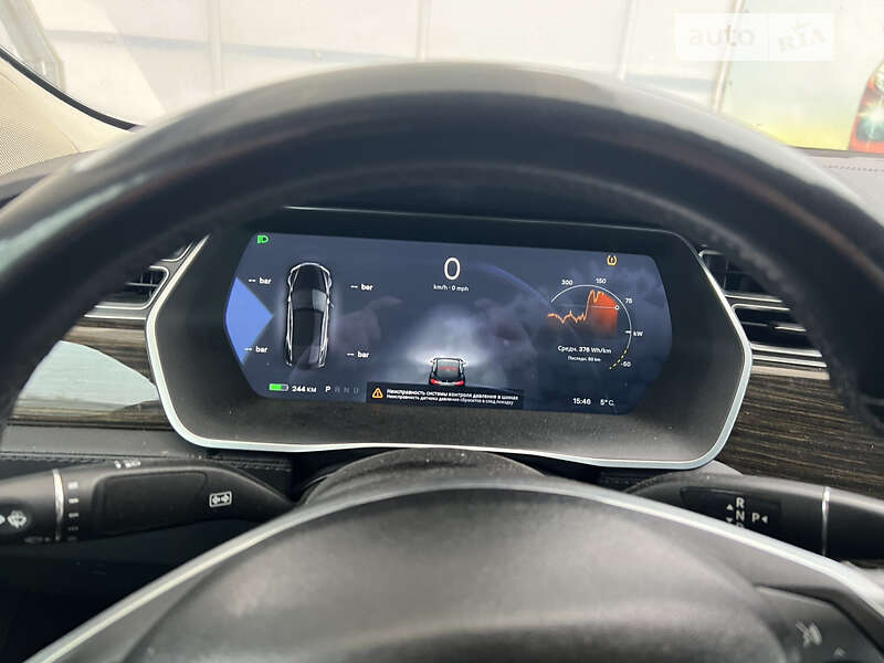 Лифтбек Tesla Model S 2015 в Броварах