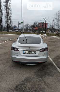 Лифтбек Tesla Model S 2014 в Житомире