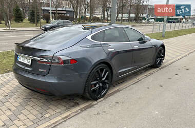 Лифтбек Tesla Model S 2018 в Киеве