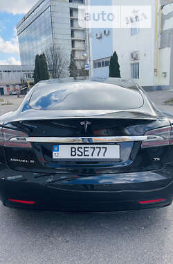 Лифтбек Tesla Model S 2017 в Кропивницком