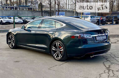 Ліфтбек Tesla Model S 2013 в Києві