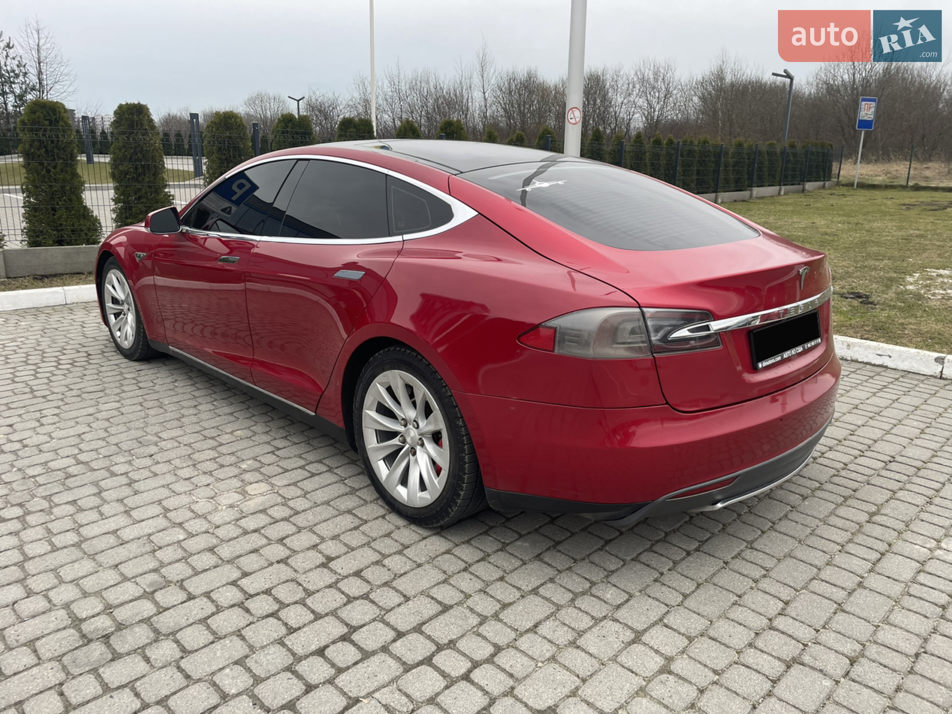 2014 Tesla Model S - мініатюра 11