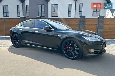 Лифтбек Tesla Model S 2014 в 