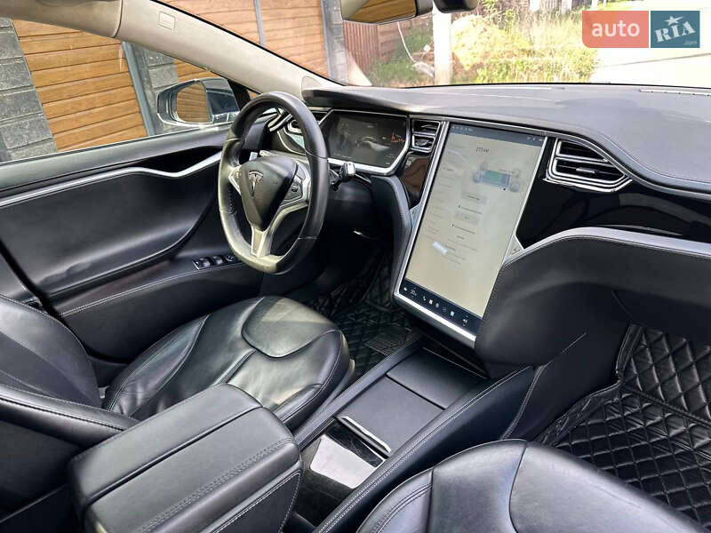 Ліфтбек Tesla Model S 2014 в Києві