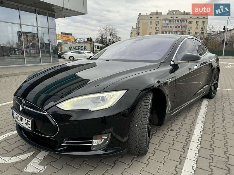 Ліфтбек Tesla Model S 2014 в Києві
