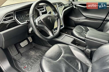 Лифтбек Tesla Model S 2014 в 