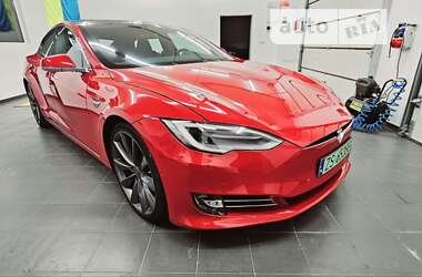 Ліфтбек Tesla Model S 2018 в Житомирі