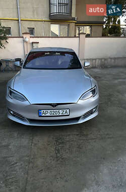 Лифтбек Tesla Model S 2016 в Запорожье