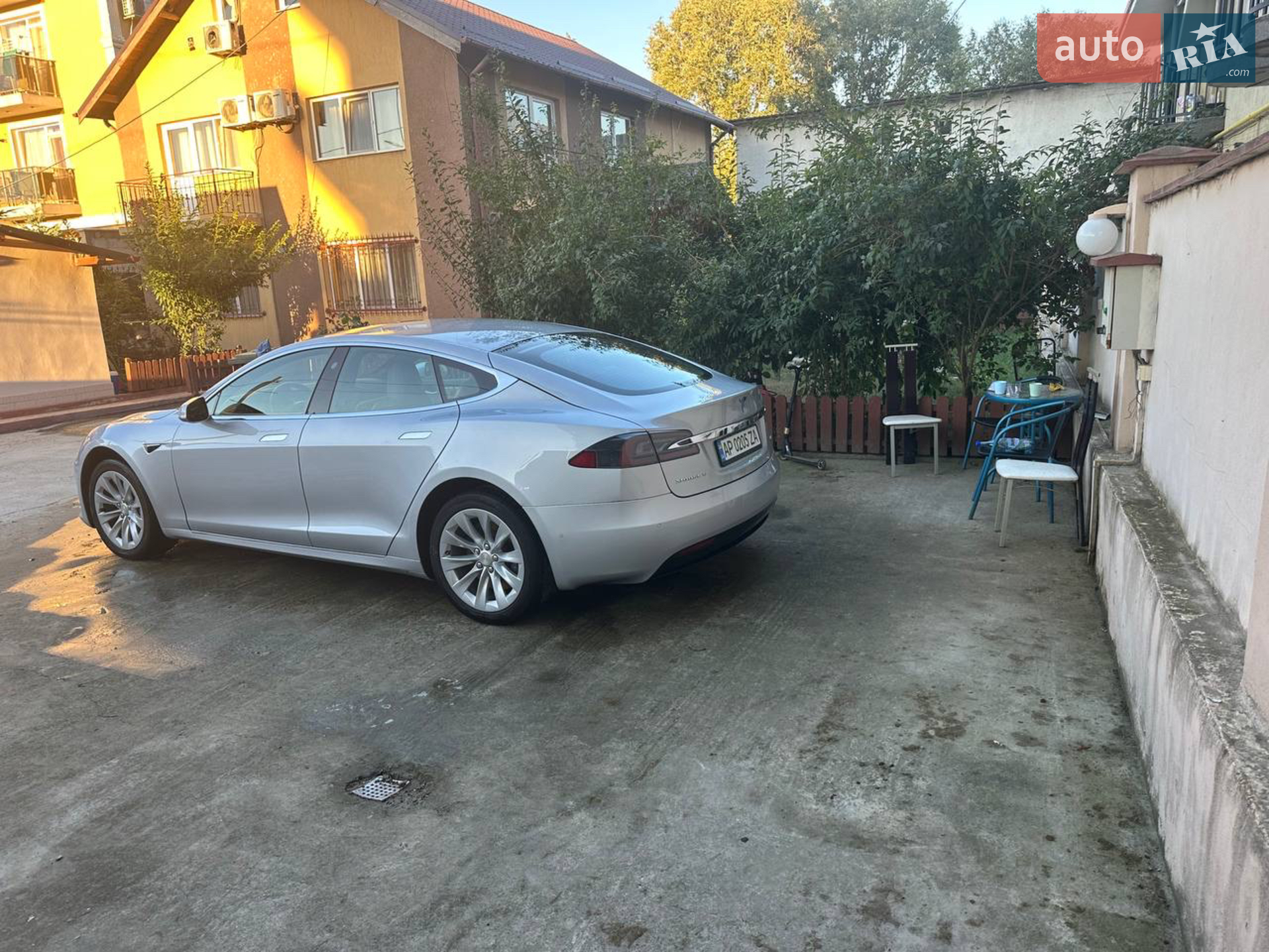 2016 Tesla Model S - мініатюра 18