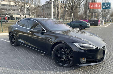 Лифтбек Tesla Model S 2019 в Одессе