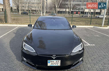 Ліфтбек Tesla Model S 2019 в 