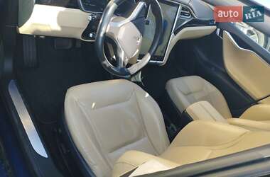 Лифтбек Tesla Model S 2015 в Черкассах