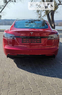 Лифтбек Tesla Model S 2021 в Киеве