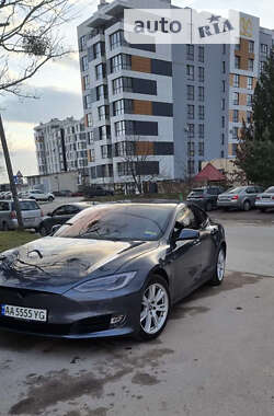 Ліфтбек Tesla Model S 2020 в Львові