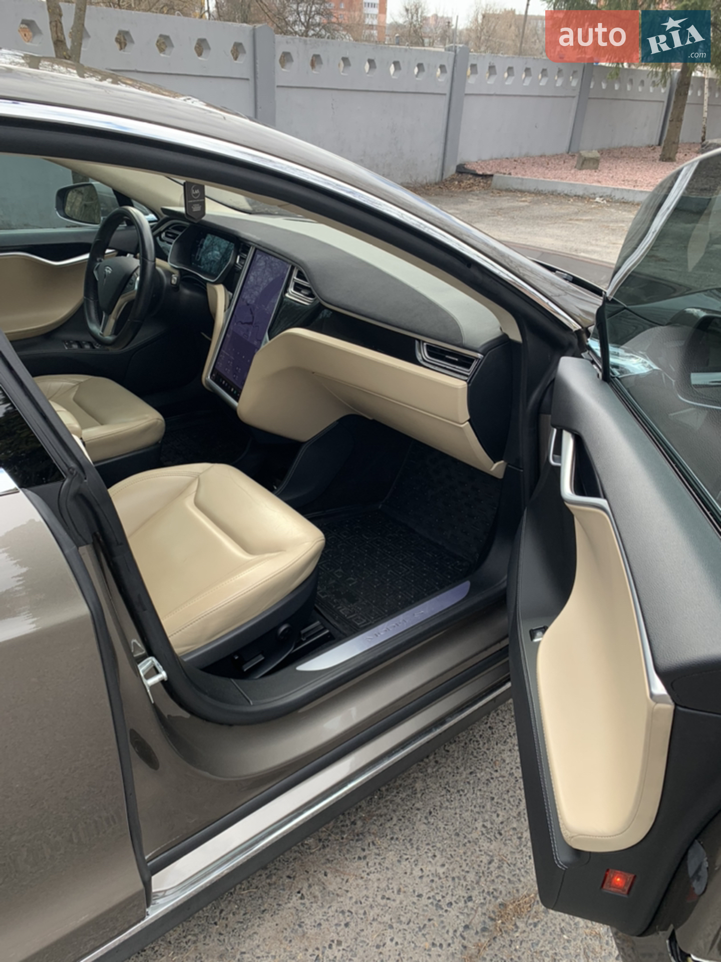 2015 Tesla Model S - мініатюра 28