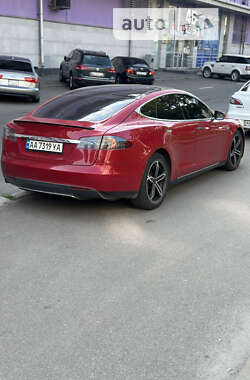 Ліфтбек Tesla Model S 2013 в Києві