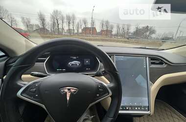 Лифтбек Tesla Model S 2014 в Вышгороде