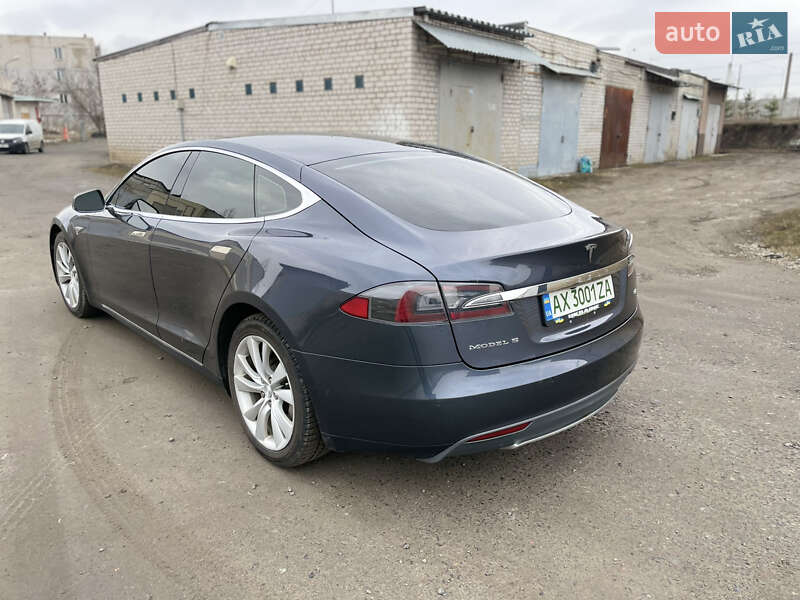 Лифтбек Tesla Model S 2014 в Харькове
