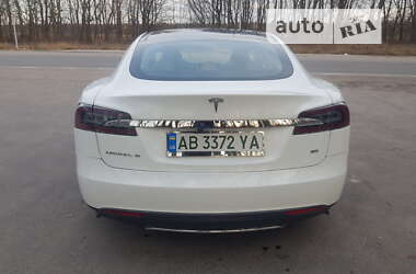 Лифтбек Tesla Model S 2013 в Виннице
