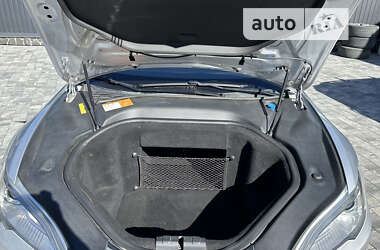 Лифтбек Tesla Model S 2013 в Рогатине