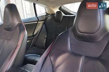 Лифтбек Tesla Model S 2013 в 