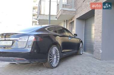 Ліфтбек Tesla Model S 2013 в Львові
