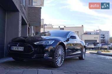 Ліфтбек Tesla Model S 2013 в Львові