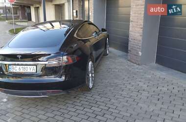 Ліфтбек Tesla Model S 2013 в Львові