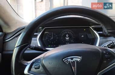 Ліфтбек Tesla Model S 2013 в Львові