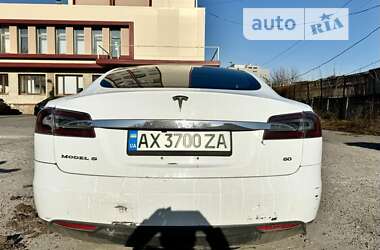Лифтбек Tesla Model S 2013 в Харькове