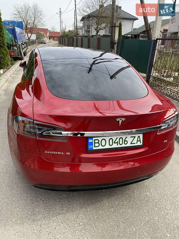 Лифтбек Tesla Model S 2017 в Тернополе