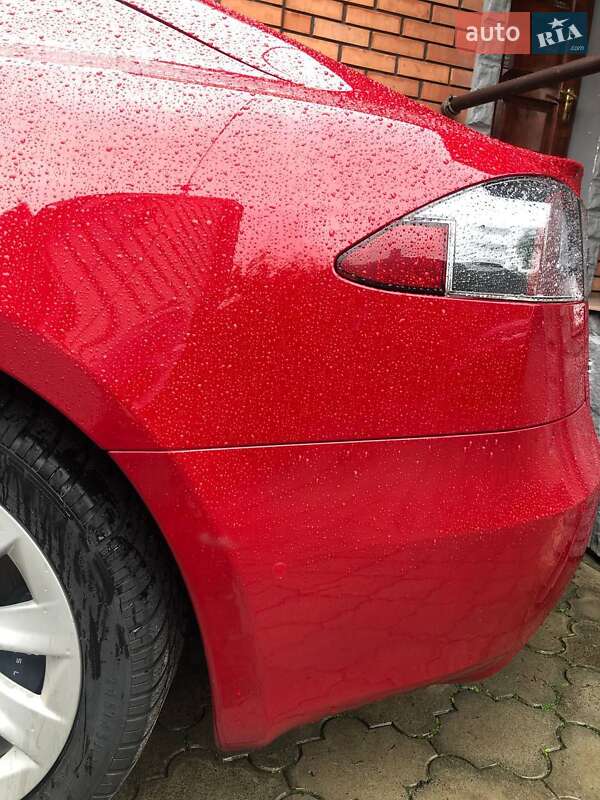 Лифтбек Tesla Model S 2017 в Тернополе