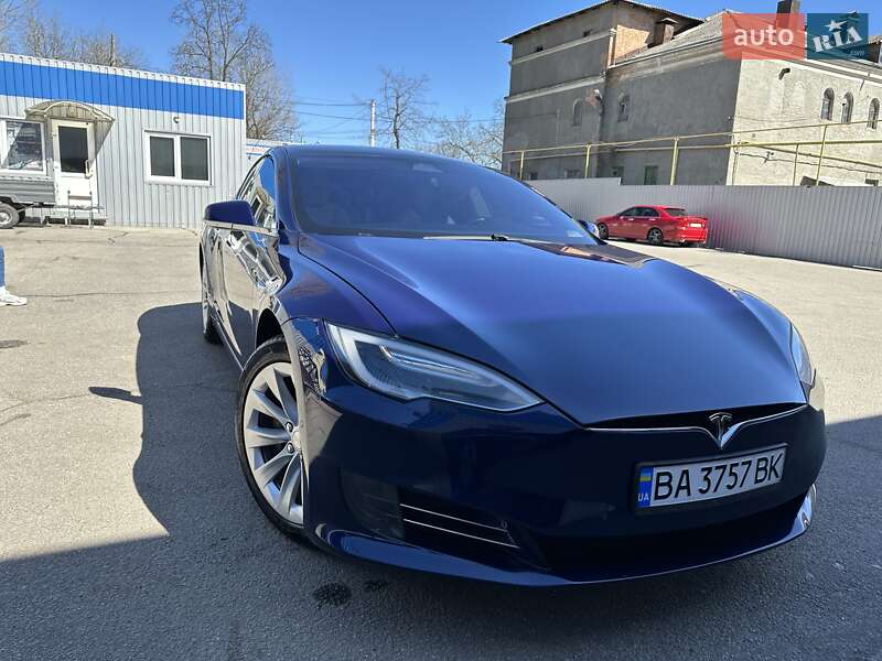 Tesla Model S 2017