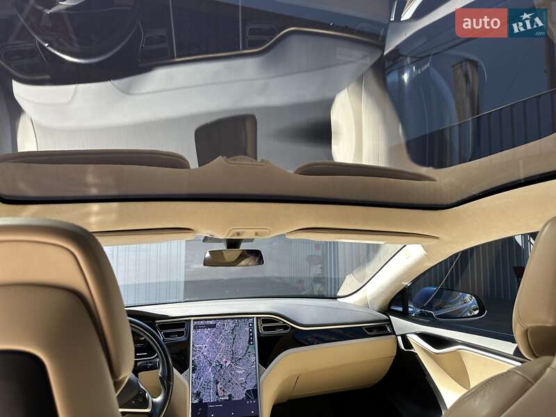 Лифтбек Tesla Model S 2017 в Кропивницком фото 12 Лифтбек Tesla Model S 2017 в Кропивницком
