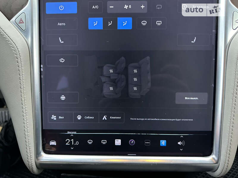 Лифтбек Tesla Model S 2016 в Львове