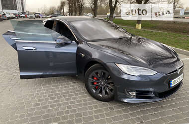 Ліфтбек Tesla Model S 2020 в Вінниці